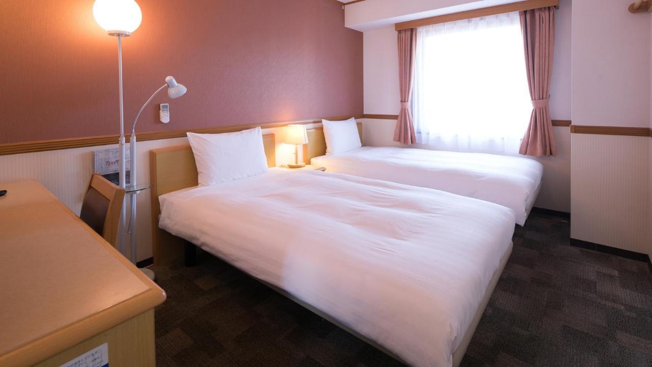 Toyoko Inn Miyazaki Ekimae Exterior foto