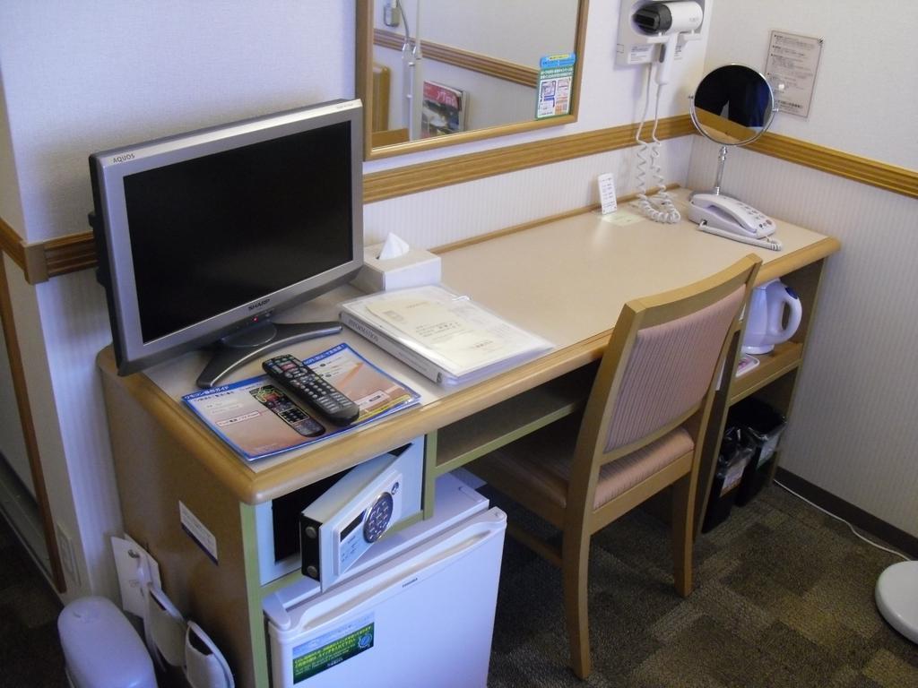 Toyoko Inn Miyazaki Ekimae Exterior foto